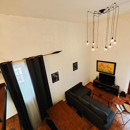 Hostal Cafe Frenteabastos การ์โมนา ภายนอก รูปภาพ