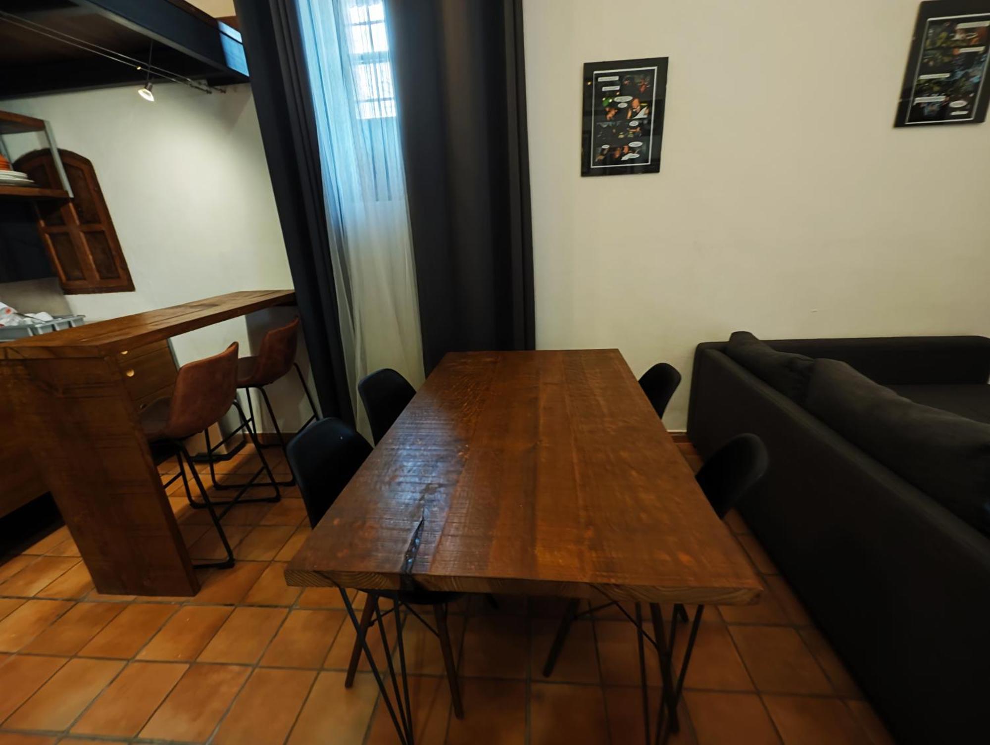 Hostal Cafe Frenteabastos การ์โมนา ภายนอก รูปภาพ
